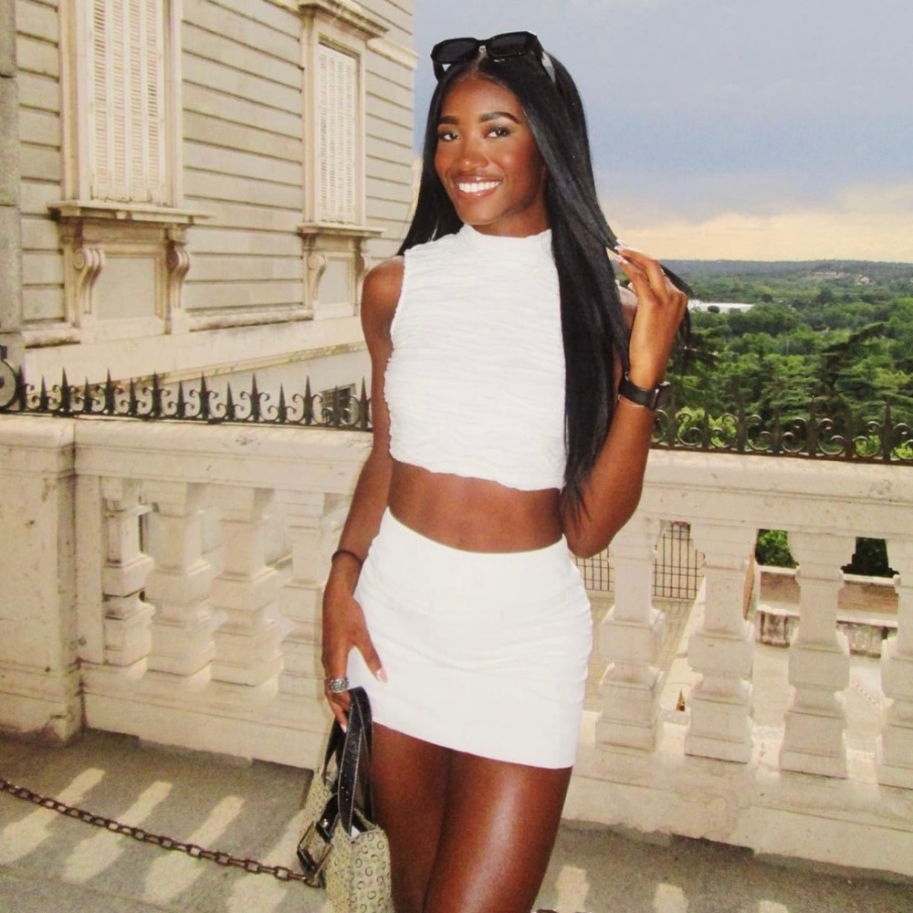 Forever 21 white mini skirt